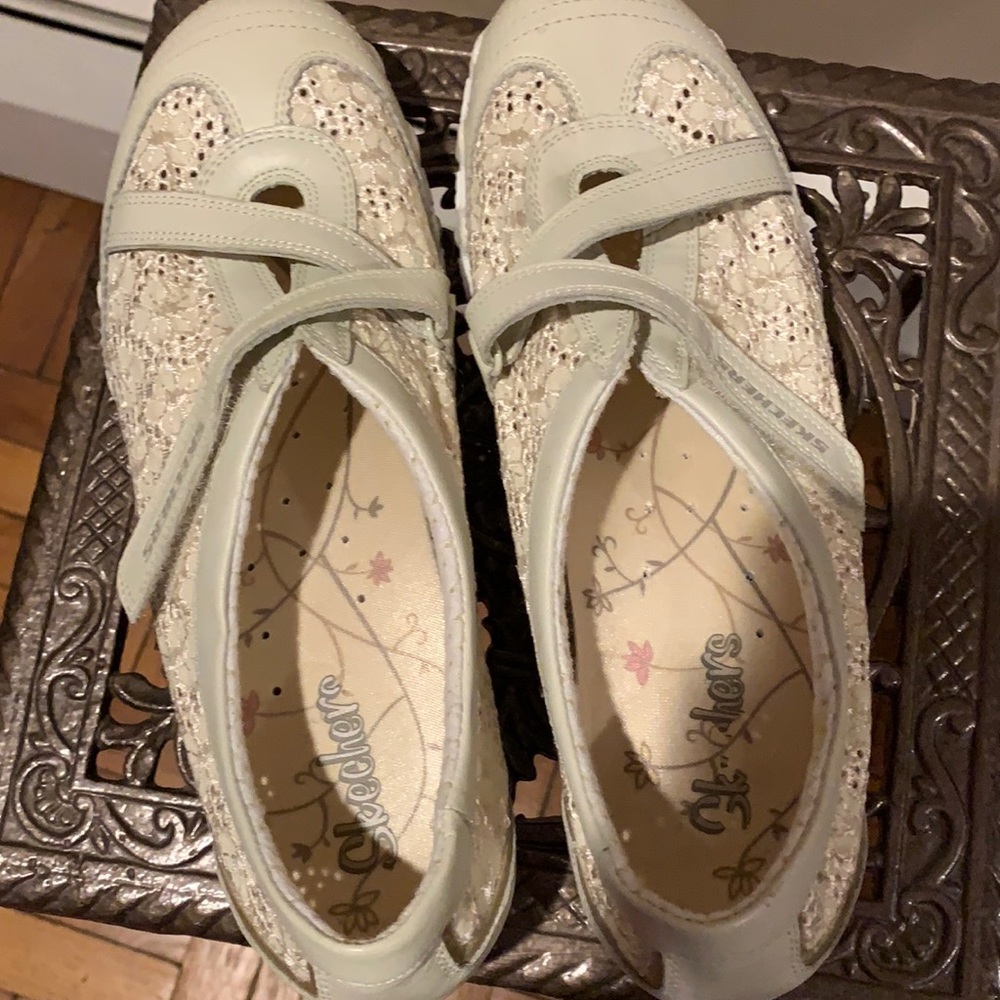 NWOT VTG Women’s Sketchers! Super Comfy, Summery!